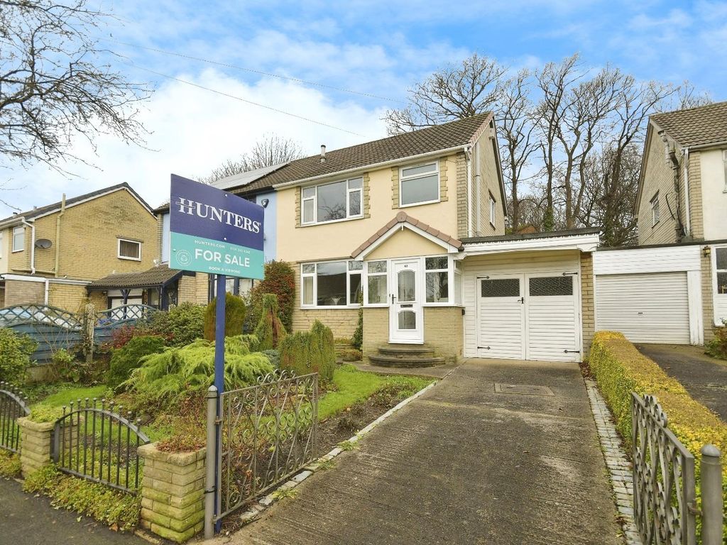 3 bed semidetached house for sale in Carrville Drive, Wadsley Bridge