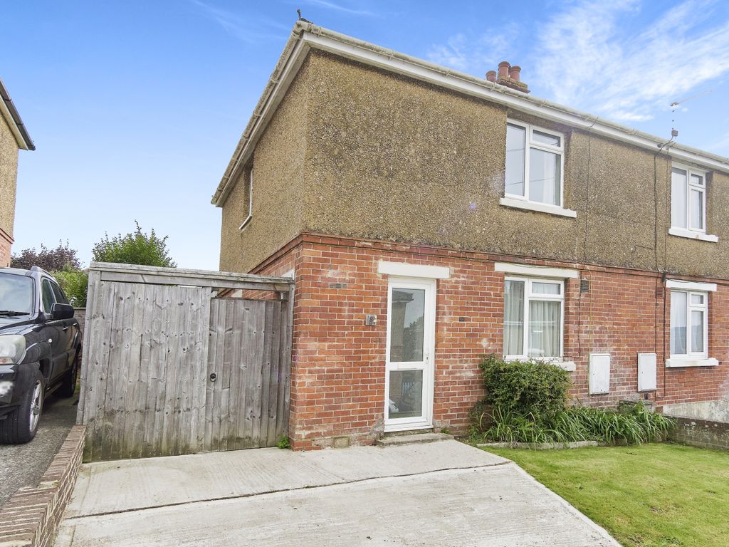 3 bed semidetached house for sale in Southfield Gardens, Ryde PO33, £