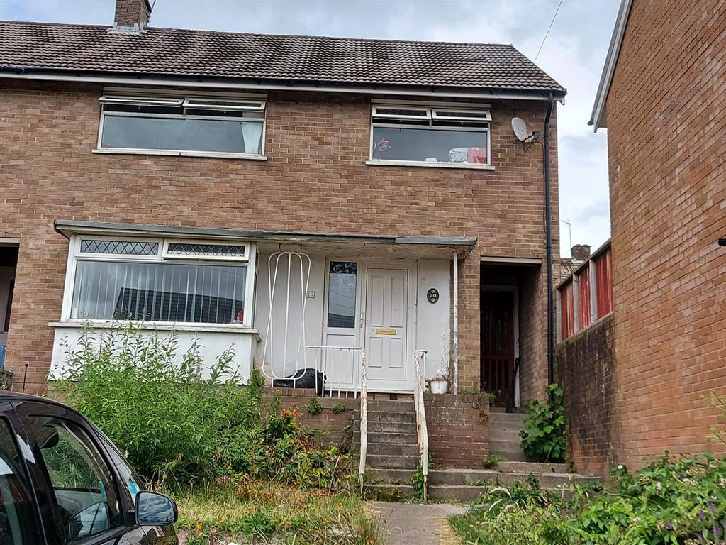 4 bed end terrace house for sale in Braunton Crescent, Llanrumney
