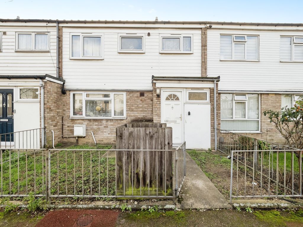 3 bed terraced house for sale in Chatsworth Road, London E15, £450,000