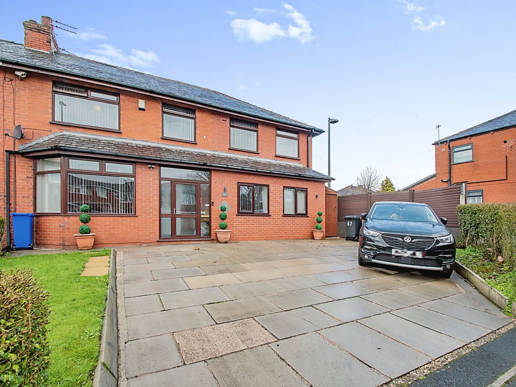 6 bed semidetached house for sale in Old Clough Lane, Worsley