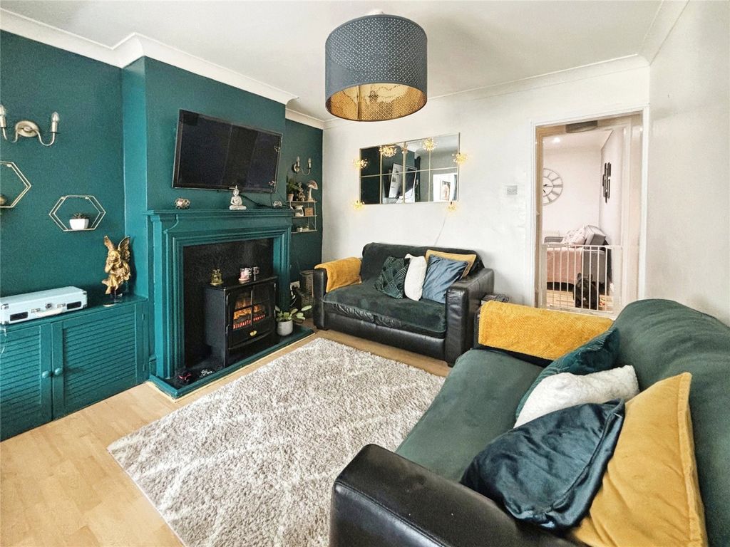 3 bed terraced house for sale in Victoria Street, Eccles, Aylesford