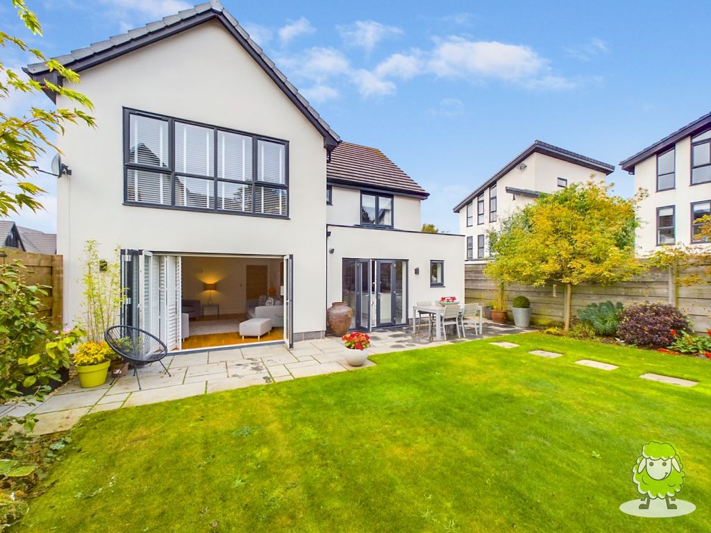 4 bed detached house for sale in Bloomsbury Gardens, Mansfield NG18, £