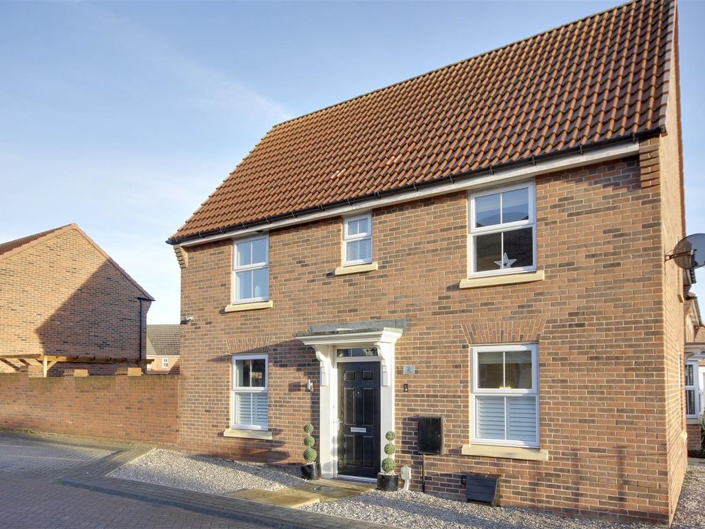 3 bed semidetached house for sale in Earle Street, Anlaby, Hull HU10