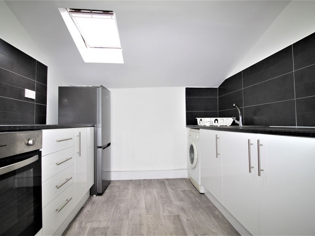 1 bed flat to rent in Hoe Street, Walthamstow E17 Zoopla