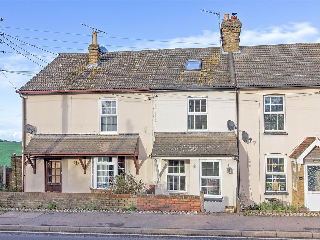2 bed terraced house for sale in London Road, Teynham, Sittingbourne