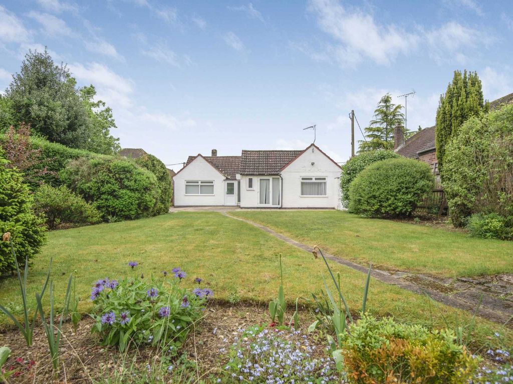 4 bed detached bungalow for sale in Bridle Path, Woodcote Similar