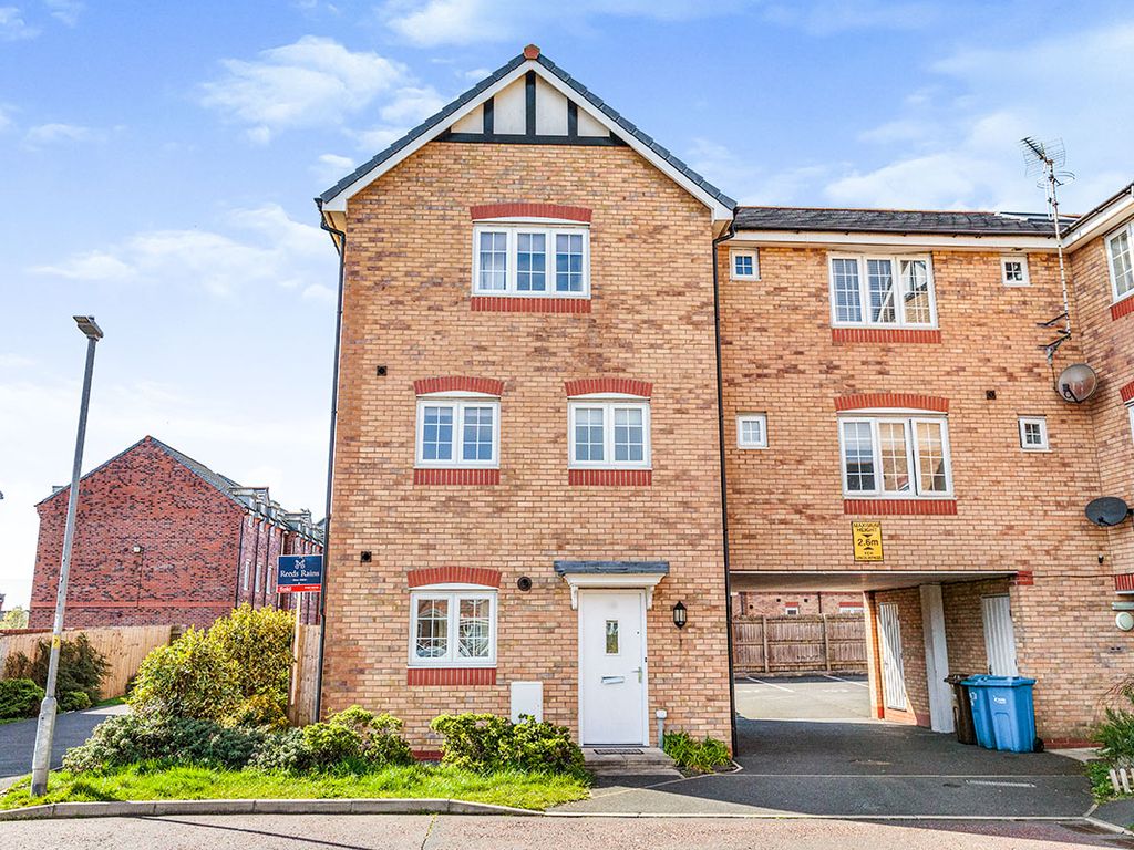 4 bed end terrace house to rent in Sycamore Drive, Wesham, Preston