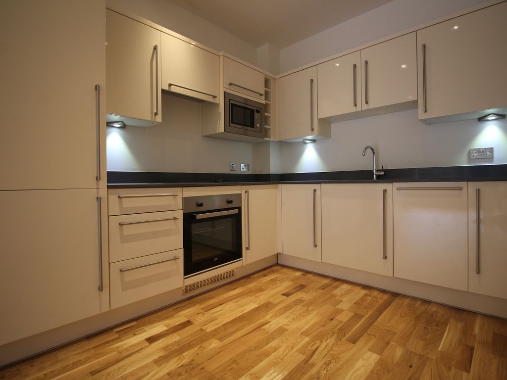 1 bed flat to rent in Catteshall Lane, Godalming GU7 Zoopla