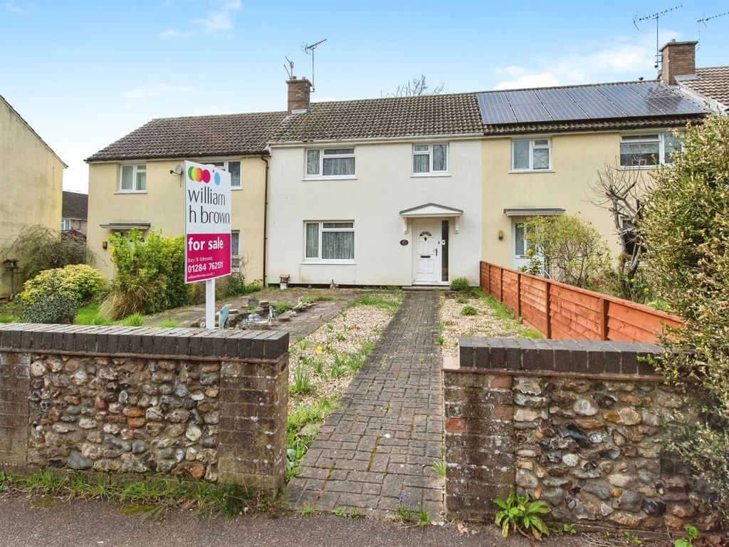 3 bed terraced house for sale in Beetons Way, Bury St. Edmunds IP32, £
