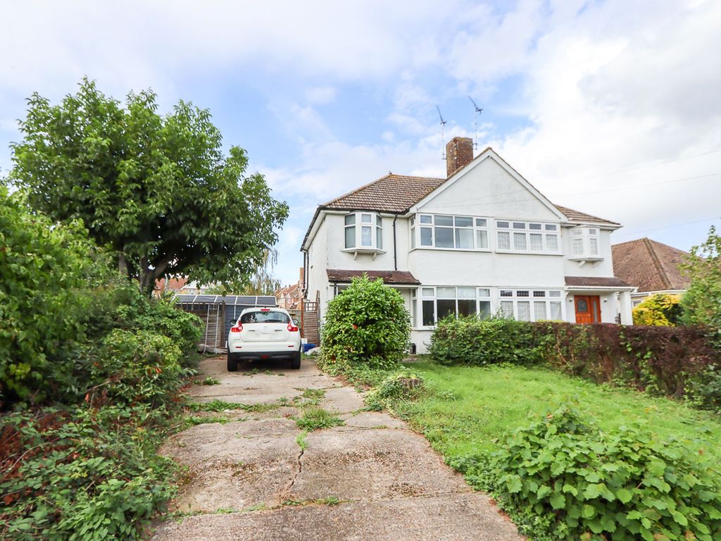 3 bed semidetached house for sale in Weald Hall Lane, Thornwood CM16