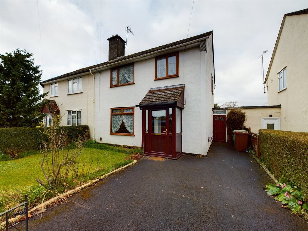 3 bed semidetached house for sale in Devon Avenue, Cheltenham, Gloucestershire GL51 Zoopla