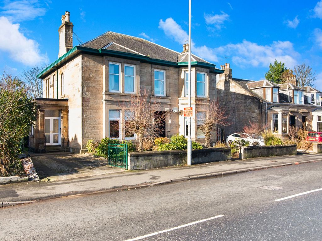 3 bed flat for sale in Hawkhead Road, Paisley, Renfrewshire PA1, £