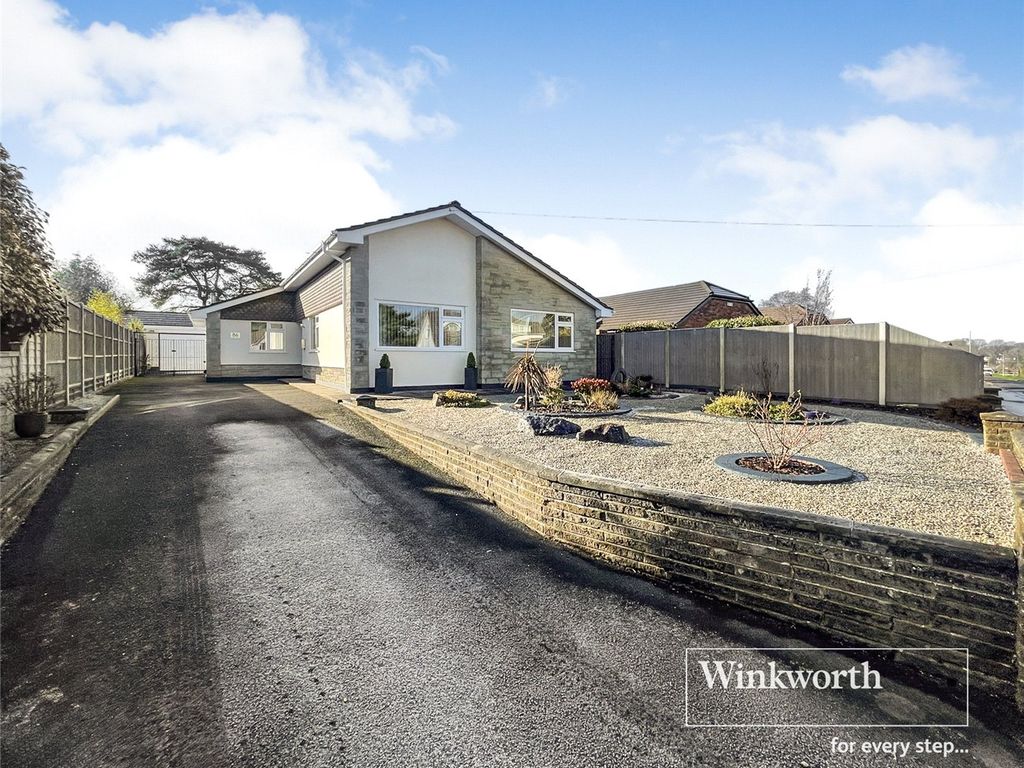 3 bed bungalow for sale in Dorset Avenue, Ferndown BH22 Zoopla