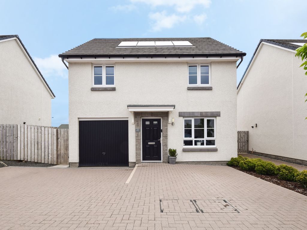 4 bed detached house for sale in Corsehill Crescent, Hamilton ML3, £