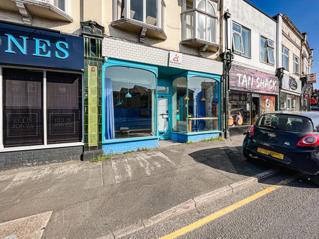 Retail premises to let in 298 Charminster Road, Bournemouth BH8 Zoopla