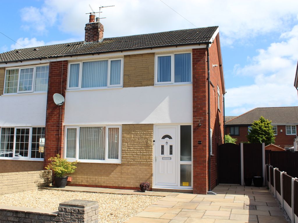 3 bed semidetached house for sale in Western Drive, Leyland PR25, £