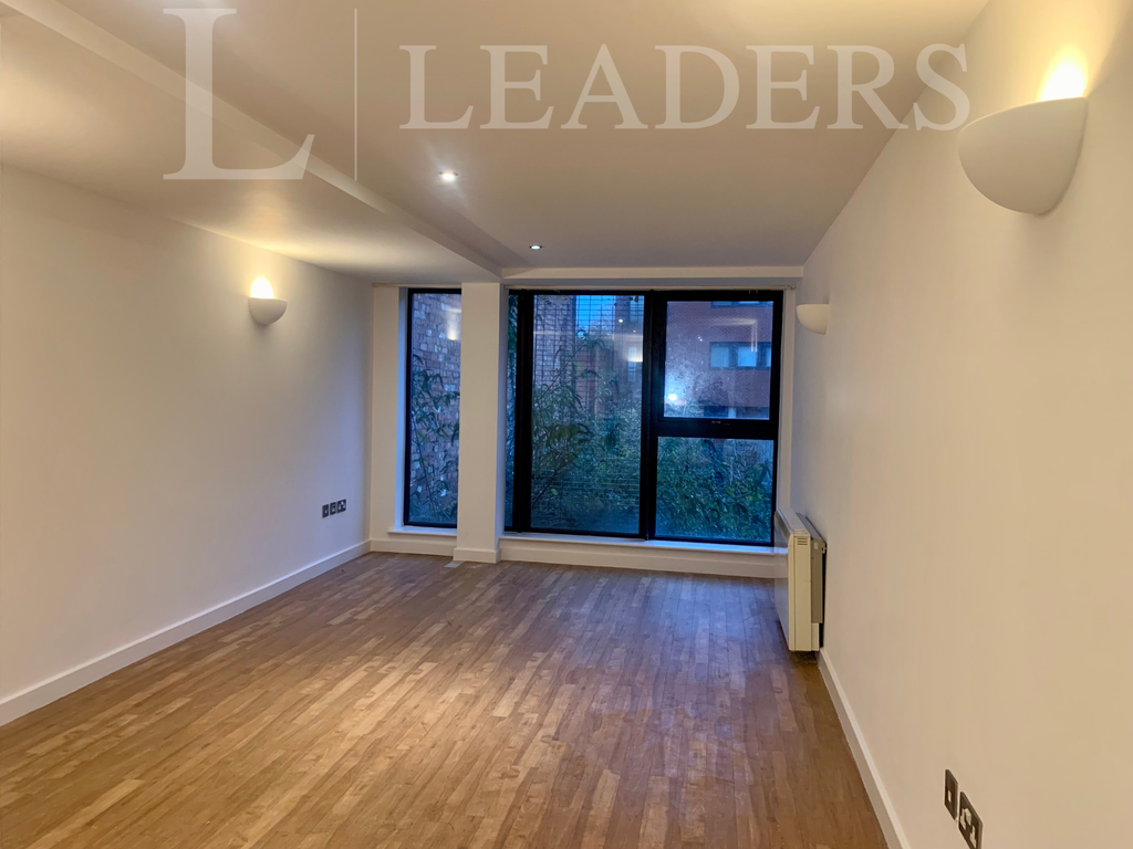 2 bed flat to rent in Avoca Court, 25 Moseley Road, Digbeth B12, £875