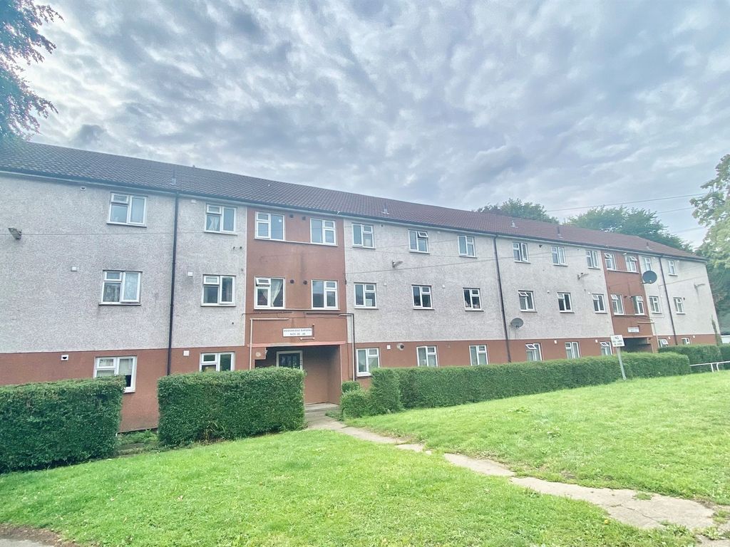 Woodbridge Gardens, Leeds LS6  