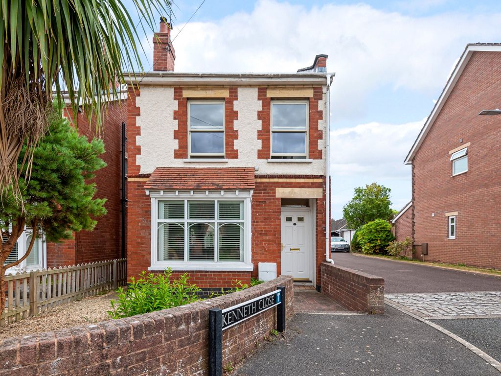 4 bed detached house for sale in Leckhampton, Cheltenham