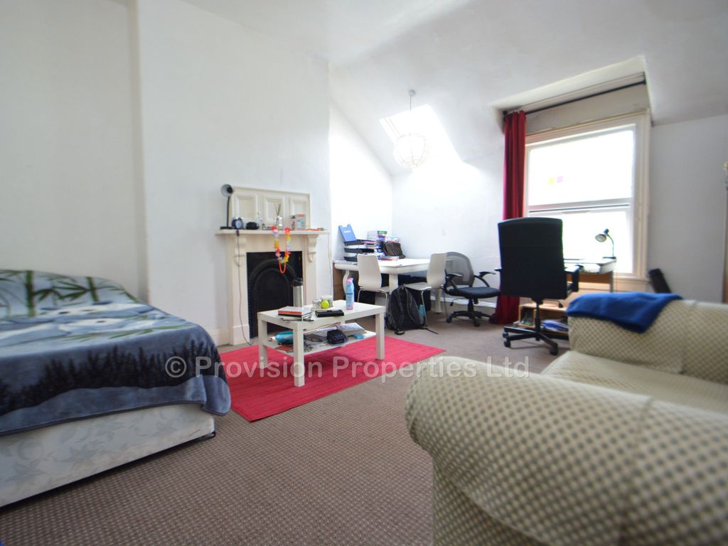 1 bed flat to rent in Moorland Road, Hyde Park, Leeds LS6 Zoopla