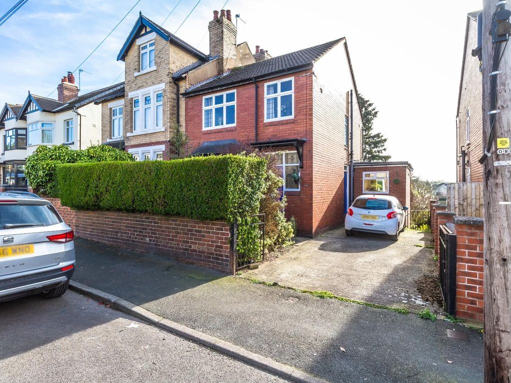 3 bed semidetached house for sale in Park Avenue, Castleford WF10 Zoopla
