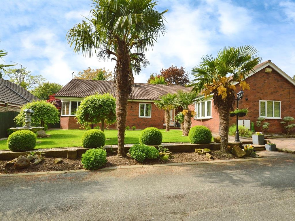 5 bed detached bungalow for sale in Temple Lane, Welton, Brough HU15, £