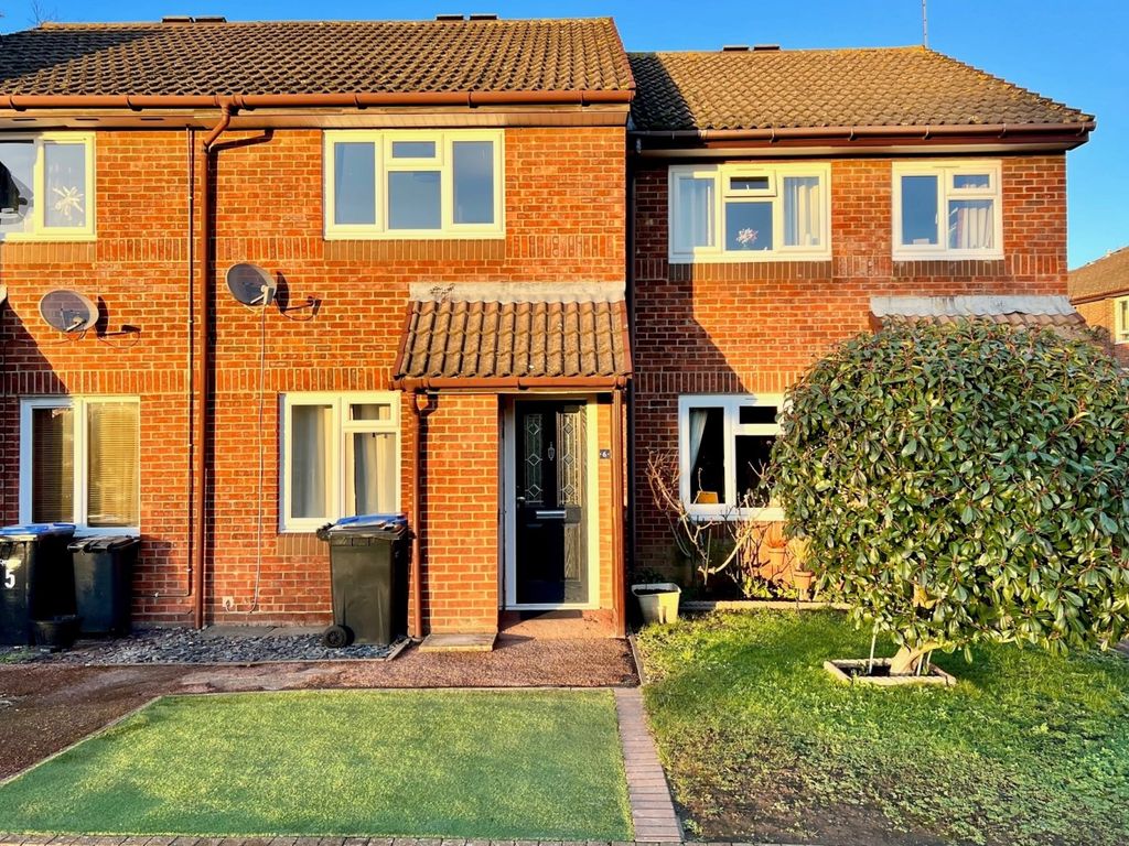 2 bed terraced house to rent in Egham, Surrey TW20 Zoopla