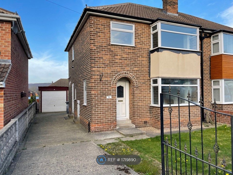 3 bed semidetached house to rent in Fullerton Drive, Brinsworth