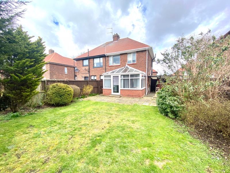 3 bed semidetached house for sale in Hexham Road, Hylton Lane Estate
