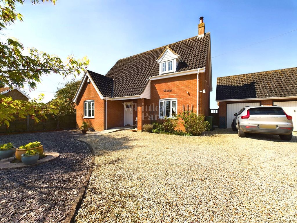 3 bed detached house for sale in North Road, Bunwell, Norwich NR16 Zoopla