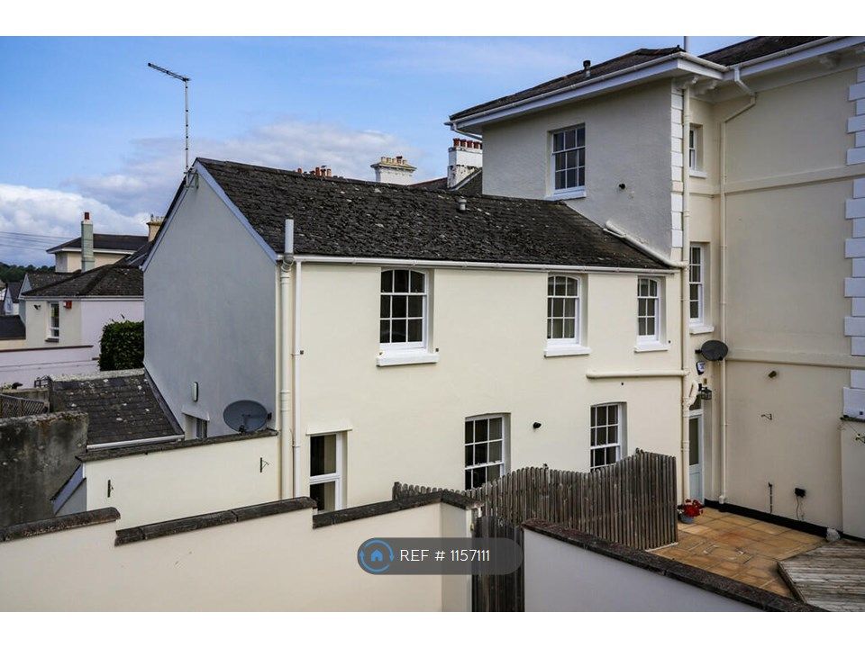 3 bed semidetached house to rent in Devon Square, Newton Abbot TQ12, £