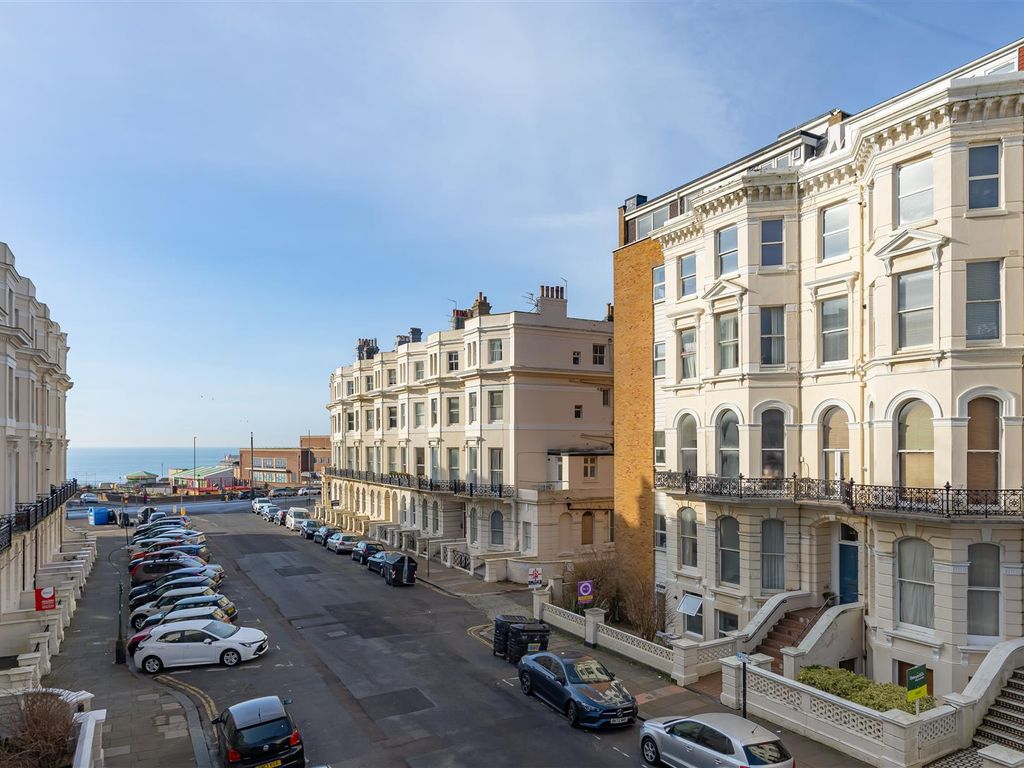 2 bed flat for sale in St. Aubyns, Hove BN3 Zoopla