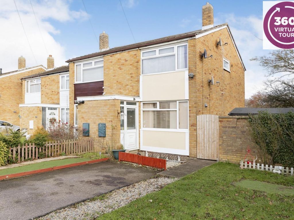 2 bed end terrace house for sale in Bunkers Drive, Cotton End, Bedford