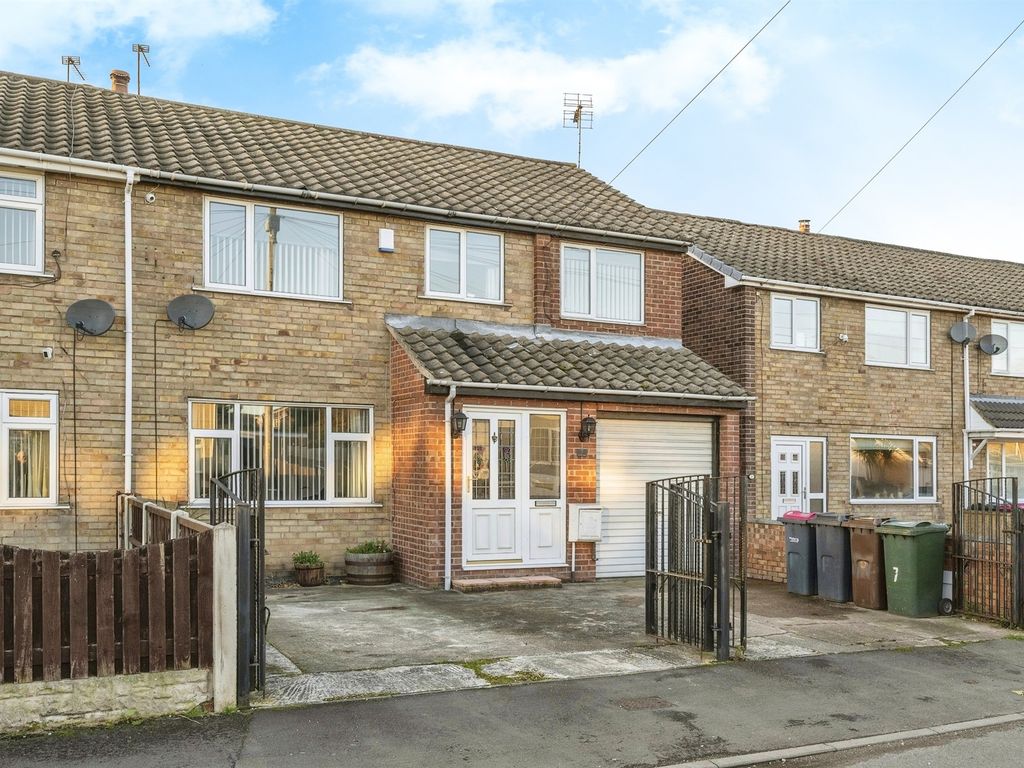 3 bed semidetached house for sale in Arnside Road, Maltby, Rotherham