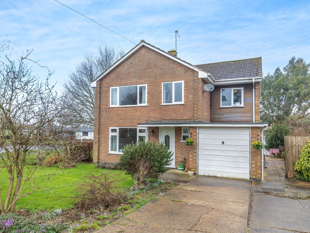 4 bed detached house for sale in Stockerston Crescent, Uppingham