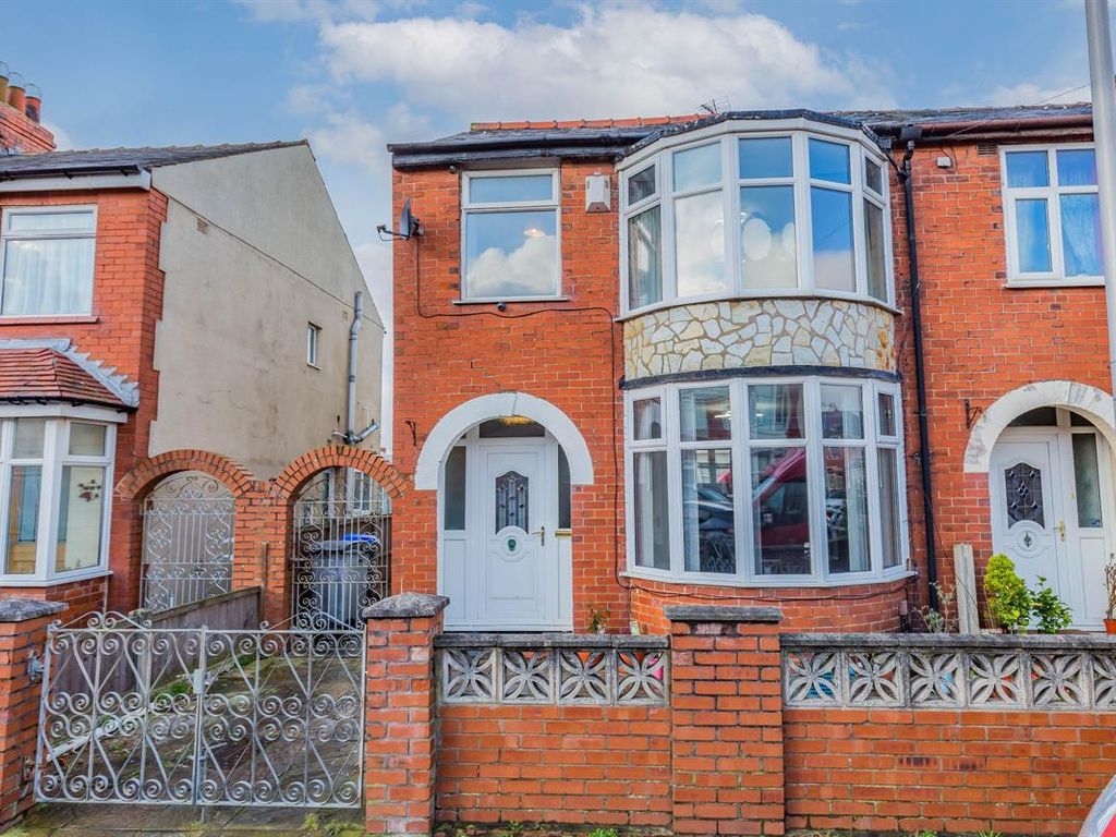 4 bed semidetached house for sale in Sandgate, Blackpool FY4 Zoopla