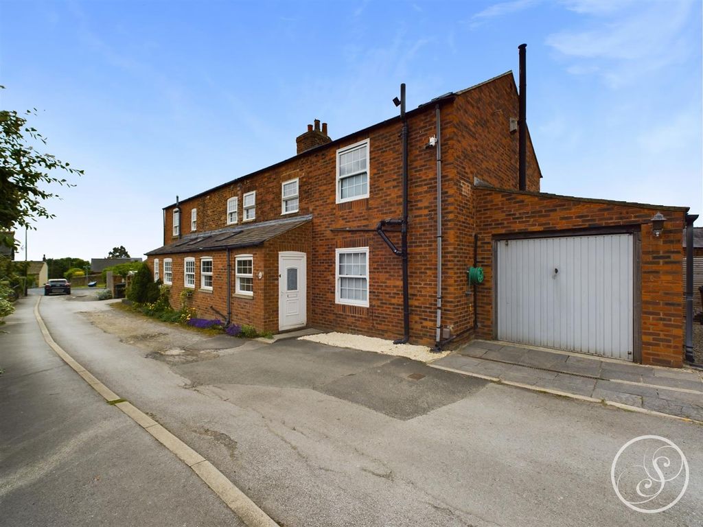 3 bed semidetached house for sale in Chapel Yard, Colton, Leeds LS15