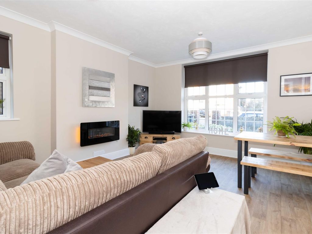 1 bed flat to rent in Cissbury Road, Broadwater, Worthing BN14 Zoopla