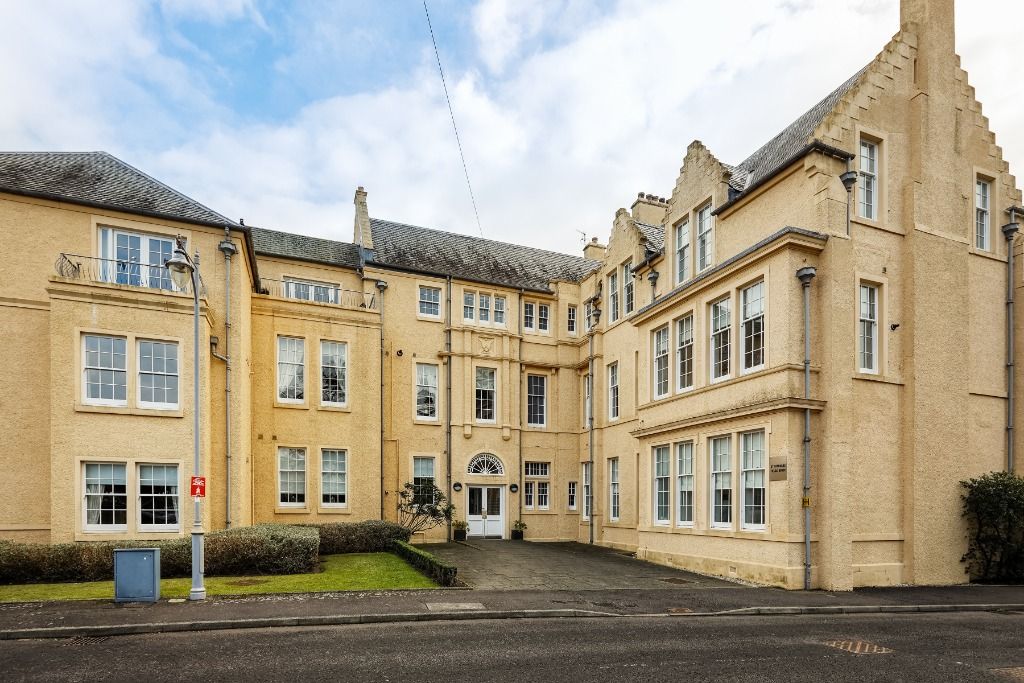 2 bed flat to rent in Abbey Walk, St Andrews KY16 Zoopla