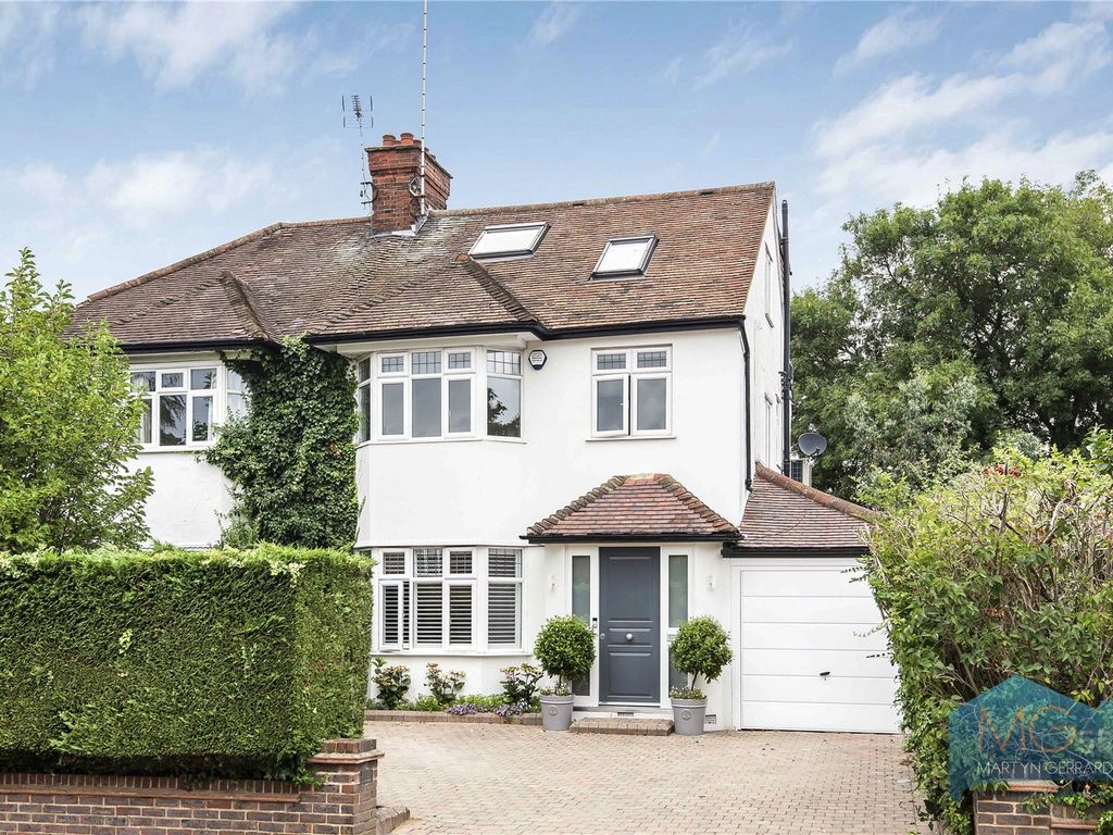 Waverley Grove, London N3  