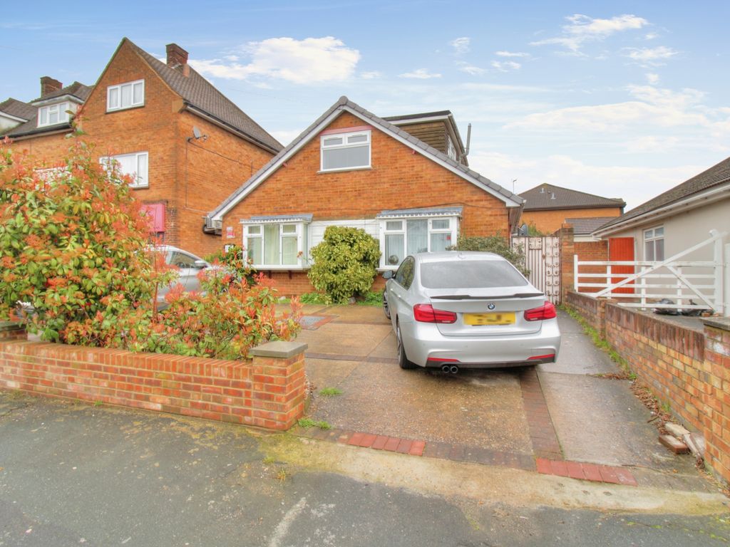 5 bed detached bungalow for sale in Longview Villas, Collier Row Road