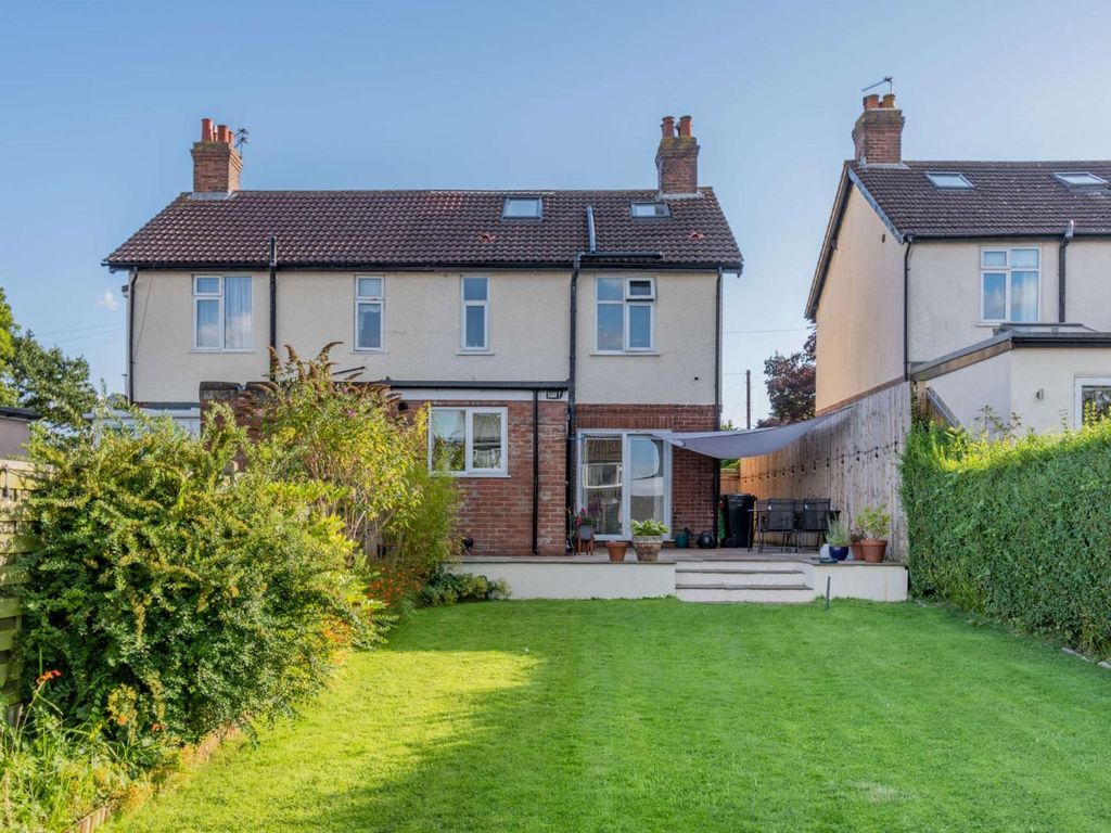 3 bed semidetached house for sale in Wetherby Road, Harrogate HG2 Zoopla