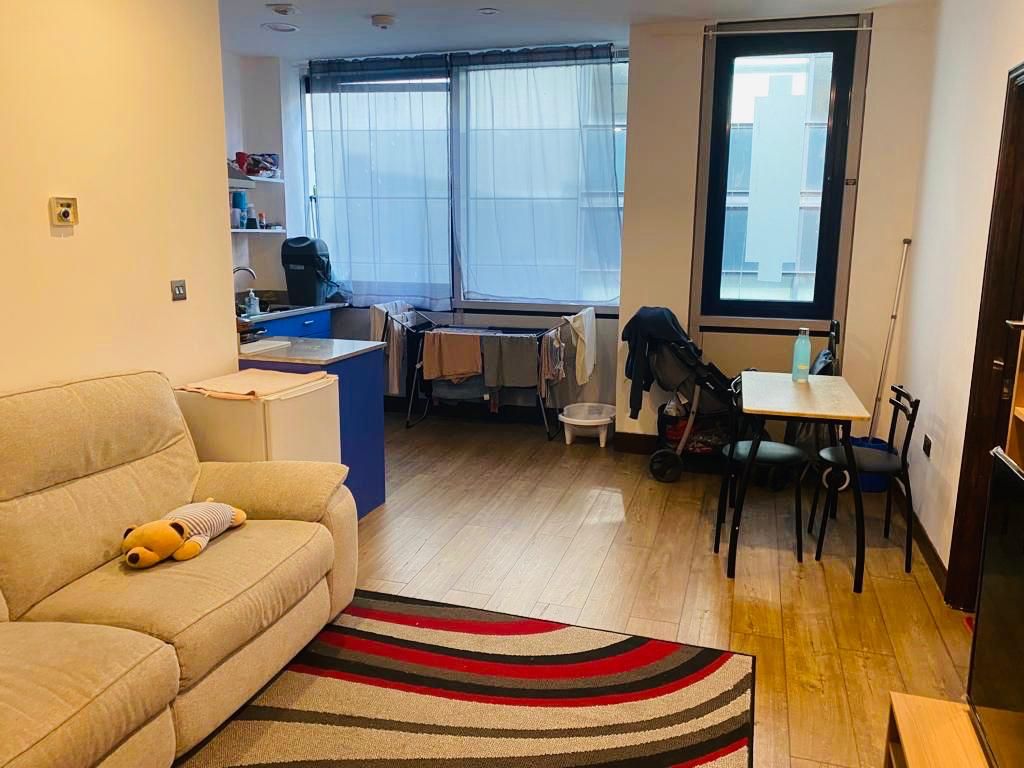 1 bed flat to rent in 5 Sydenham Rd, Croydon CR0, £1,150 pcm Zoopla