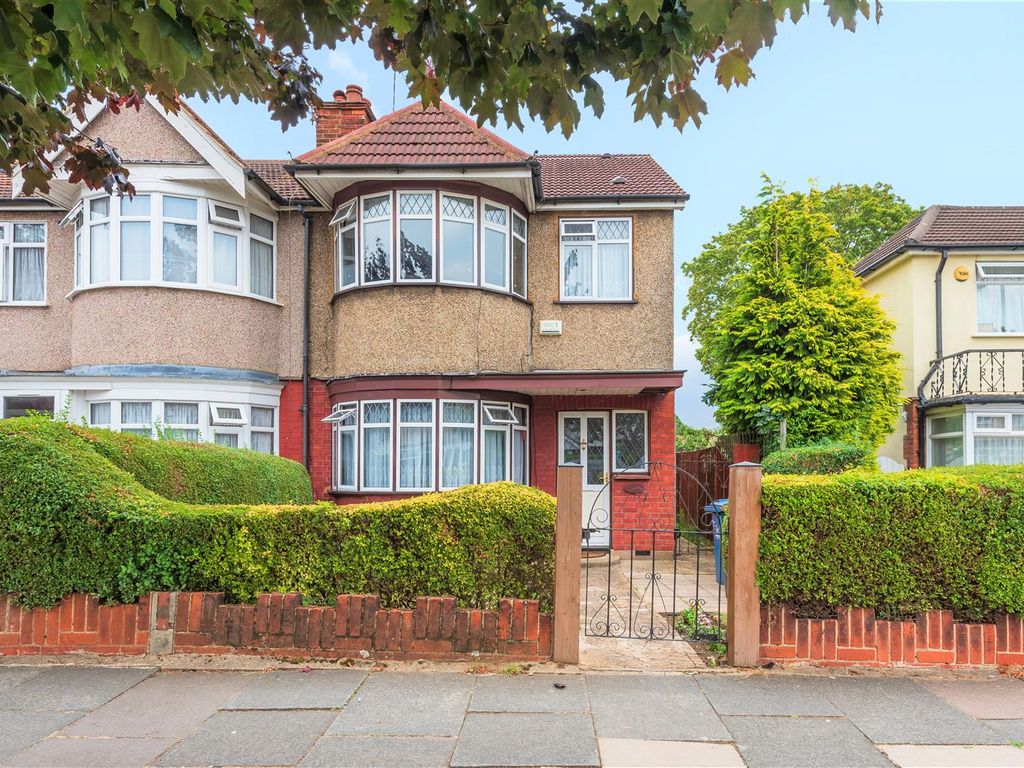 4 bed semidetached house for sale in Kings Road, Harrow HA2 Zoopla