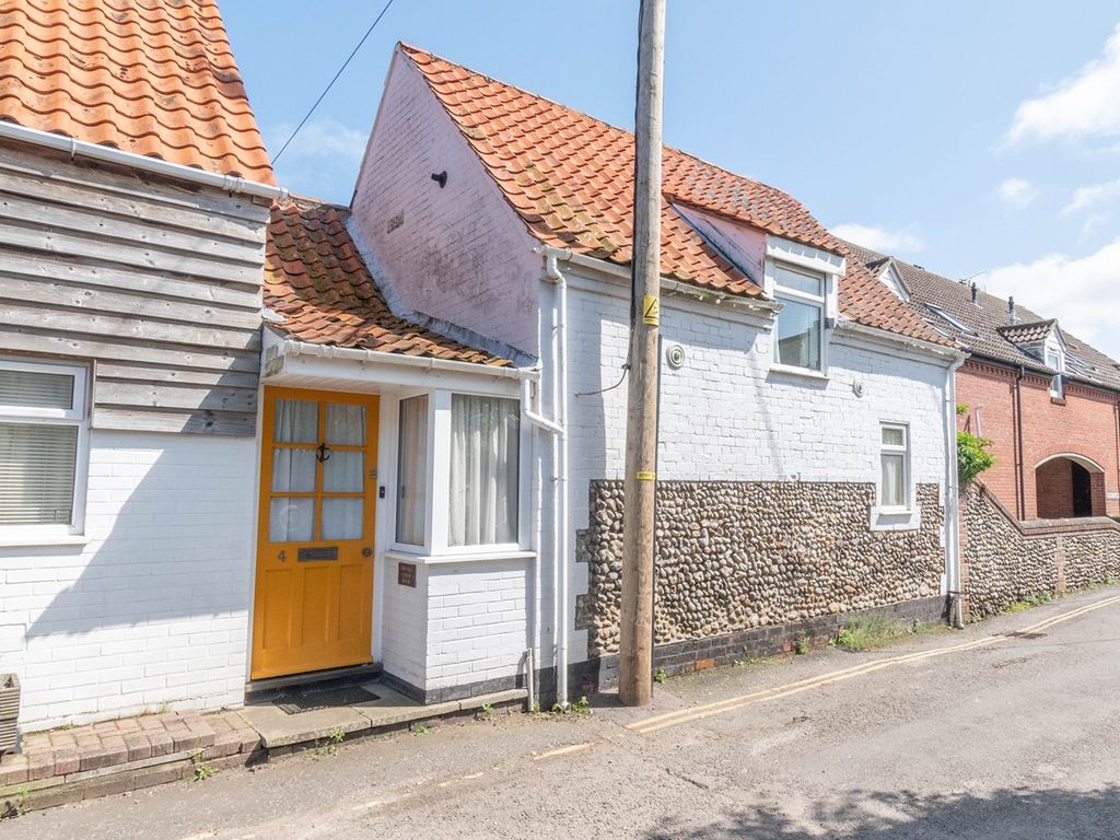 4 bed semidetached house for sale in Newgate Lane, WellsNextTheSea