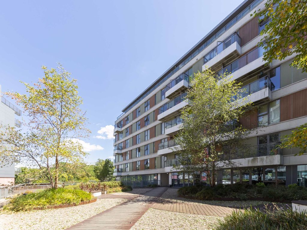 2 bed flat to rent in Wick Lane, London E3 Zoopla