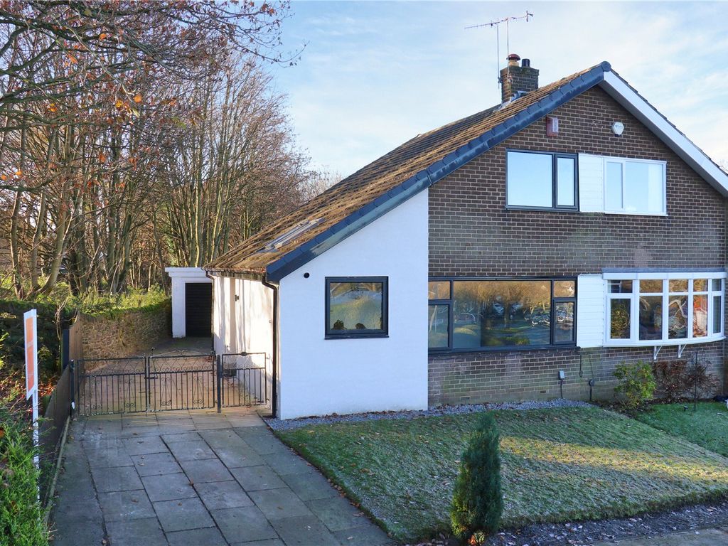 Brackendale Drive, Bradford, West Yorkshire BD10  
