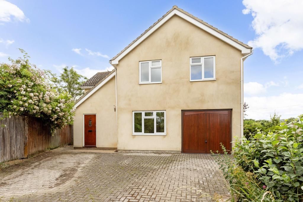 4 bed detached house for sale in Christchurch Terrace, Malvern Road