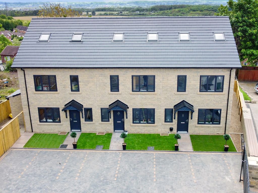 New home, 4 bed town house for sale in Plot 2, Ash View, Ash Court, Kippax LS25 Zoopla